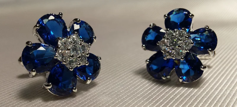 Best cufflinks with a sleek black finish for a contemporary, edgy look-Royal Blue Crystal Flower Cuff Links