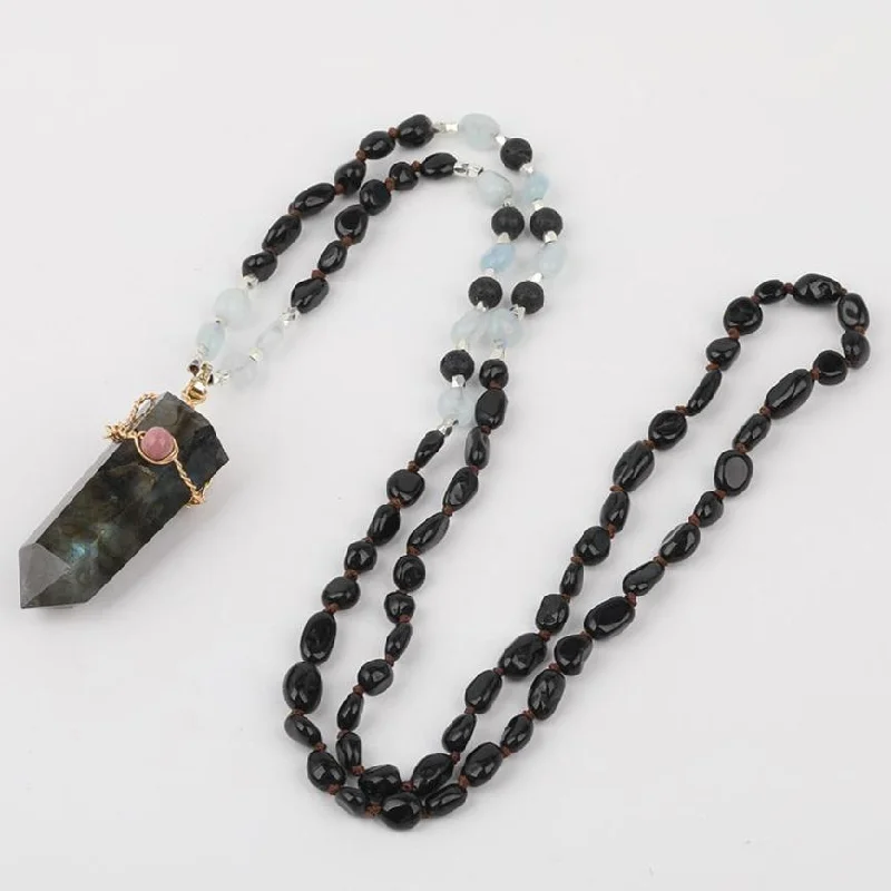 Necklaces and pendants with diamond pendants for a luxurious sparkling effect-Labradorite Point Necklace