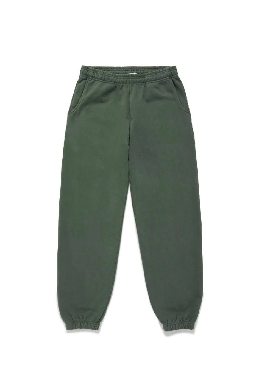 Beautiful necklaces and pendants with layered chains for a fashionable, chic look-ME. Rose Sweatpants Land Rover Green